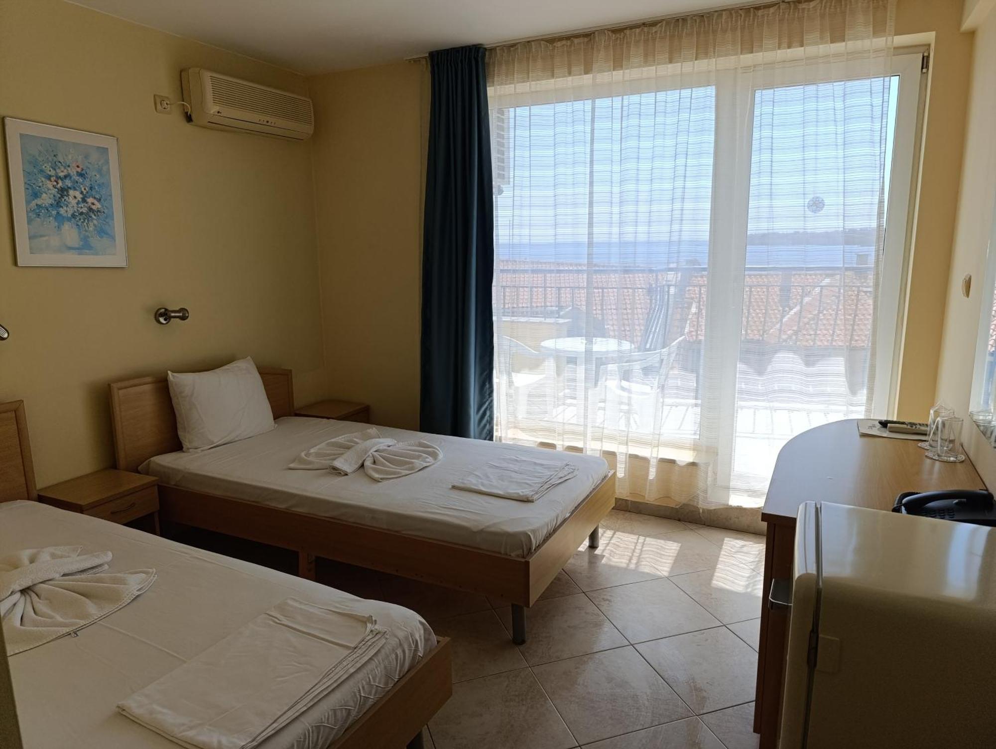 Hotel Briz Sosopol Exterior foto