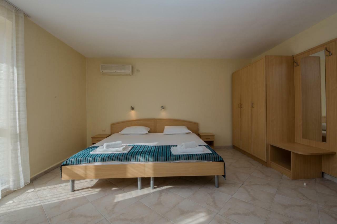 Hotel Briz Sosopol Exterior foto